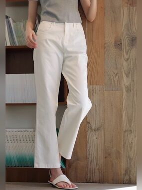 NWT Peacebird Women’s White Straight Leg Jeans High Rise Cropped Denim Pants